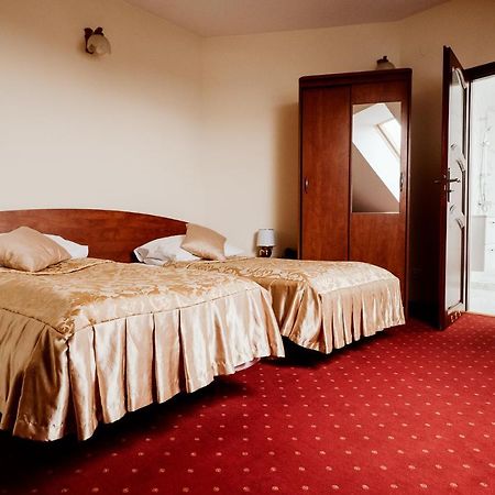Hotel Groman Sekocin Extérieur photo