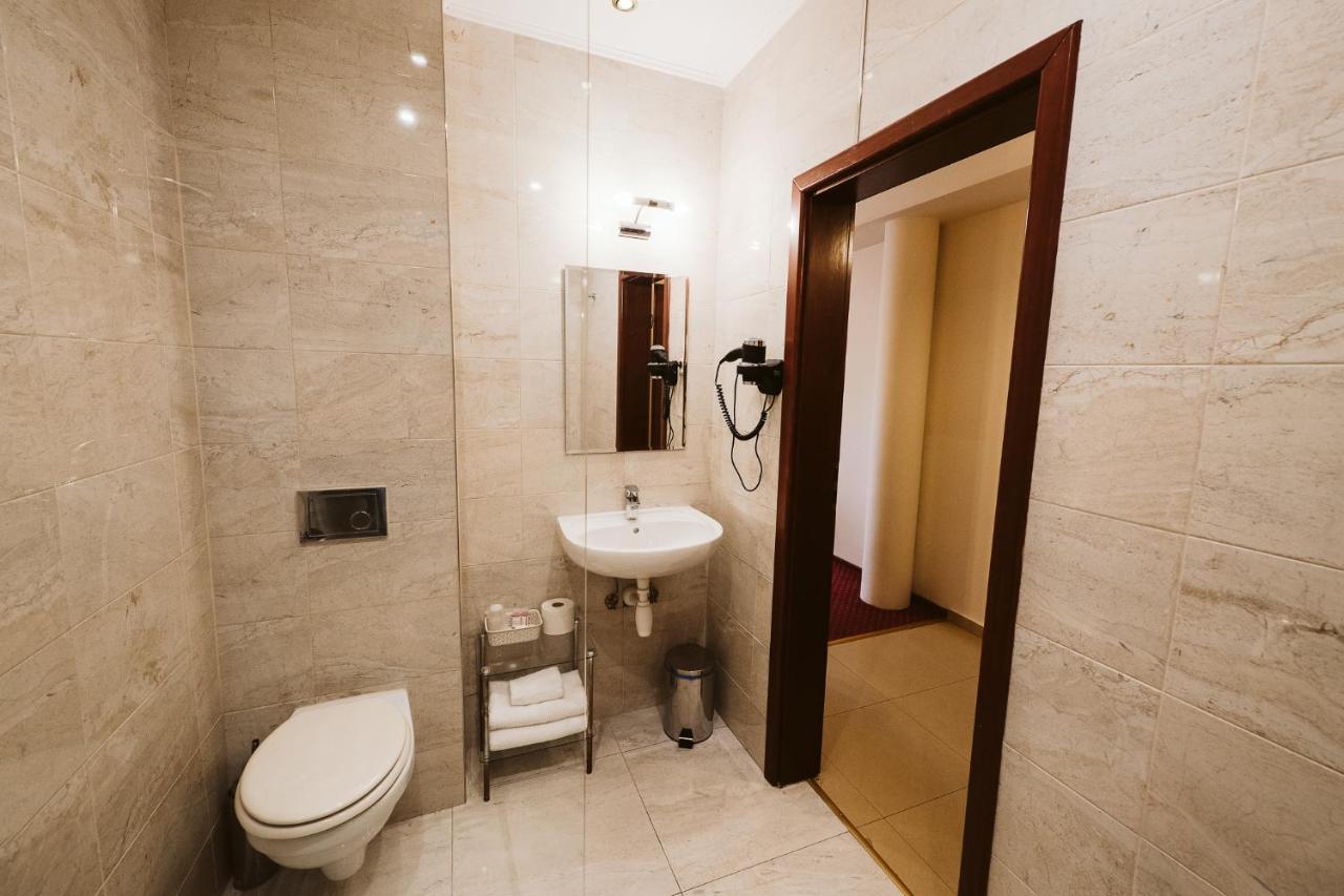 Hotel Groman Sekocin Extérieur photo
