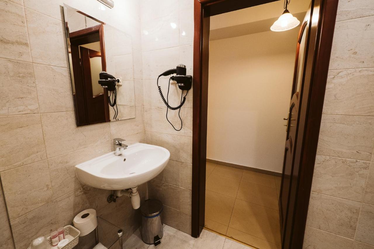 Hotel Groman Sekocin Extérieur photo