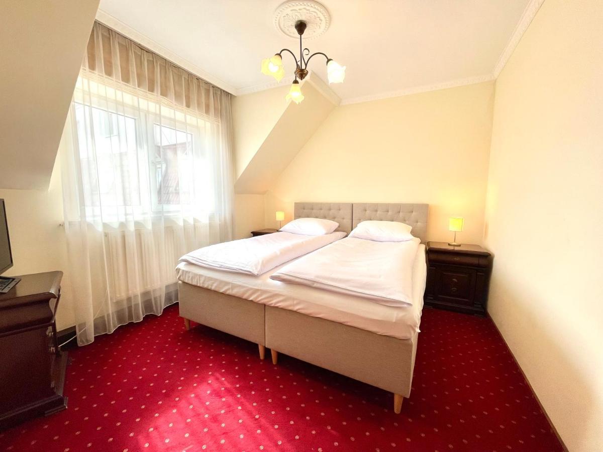 Hotel Groman Sekocin Extérieur photo
