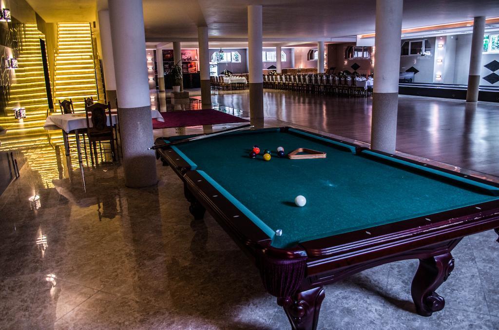 Hotel Groman Sekocin Extérieur photo