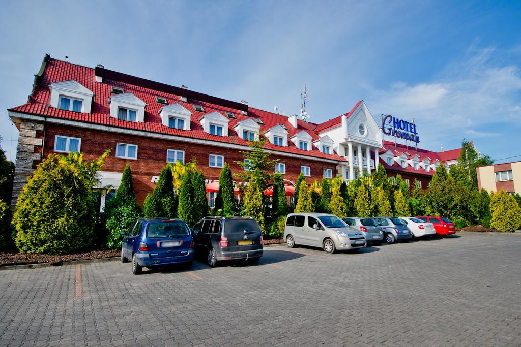 Hotel Groman Sekocin Extérieur photo